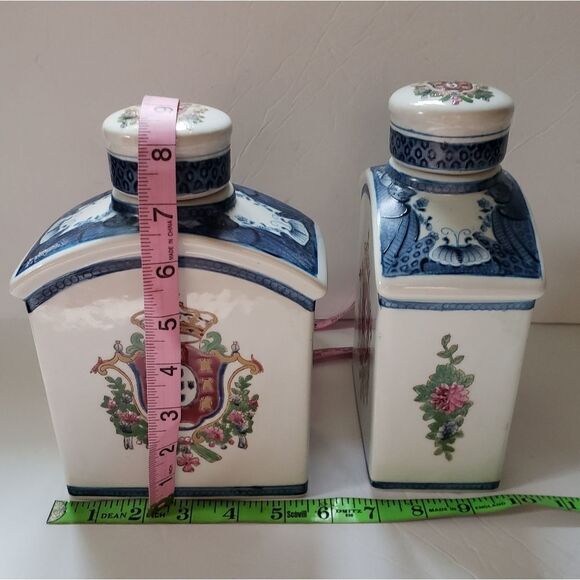 Accent by Oriental Decanters Vases - Picture 11 of 12